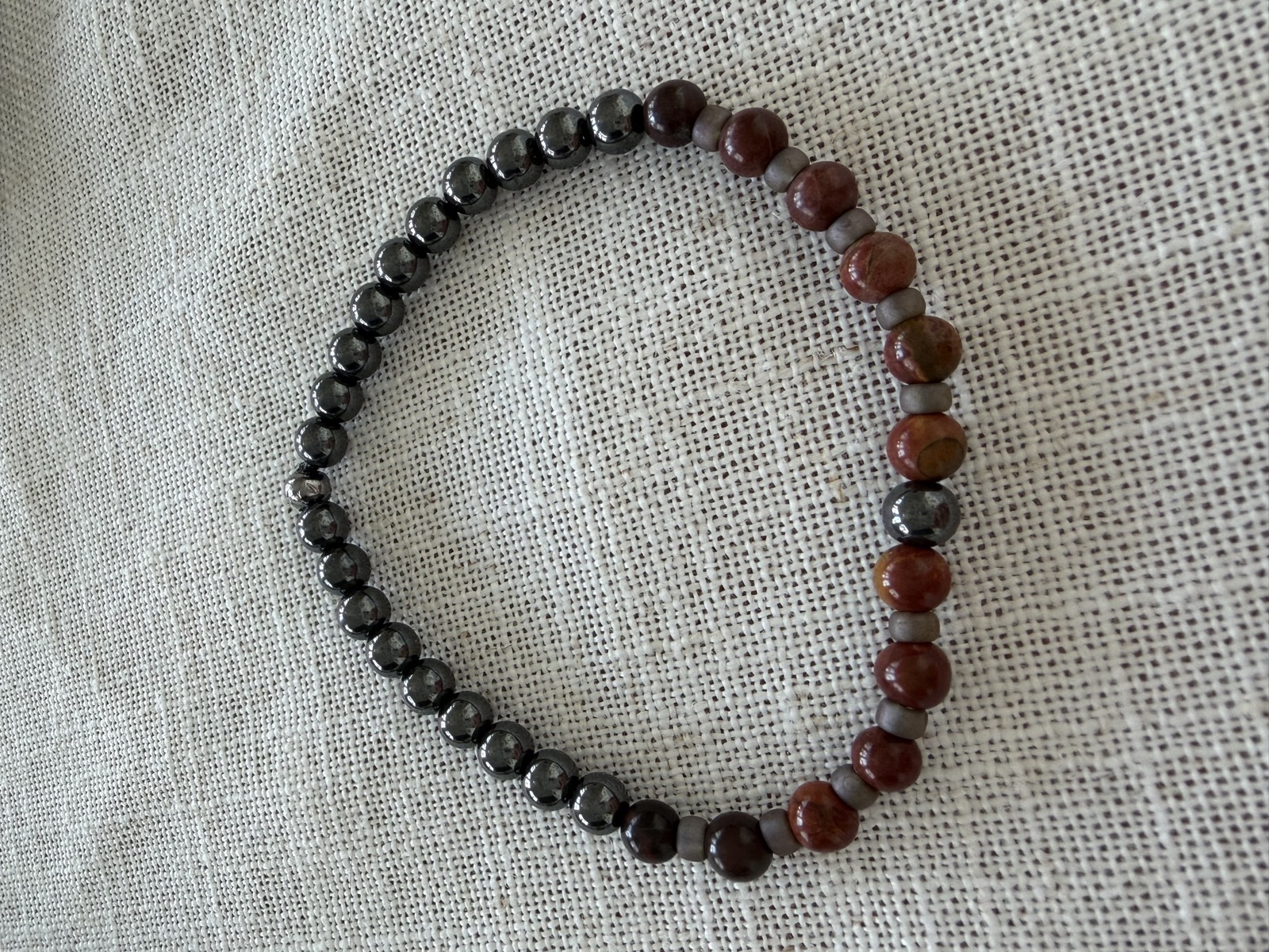 Hematite and mahogany jasper bracelet