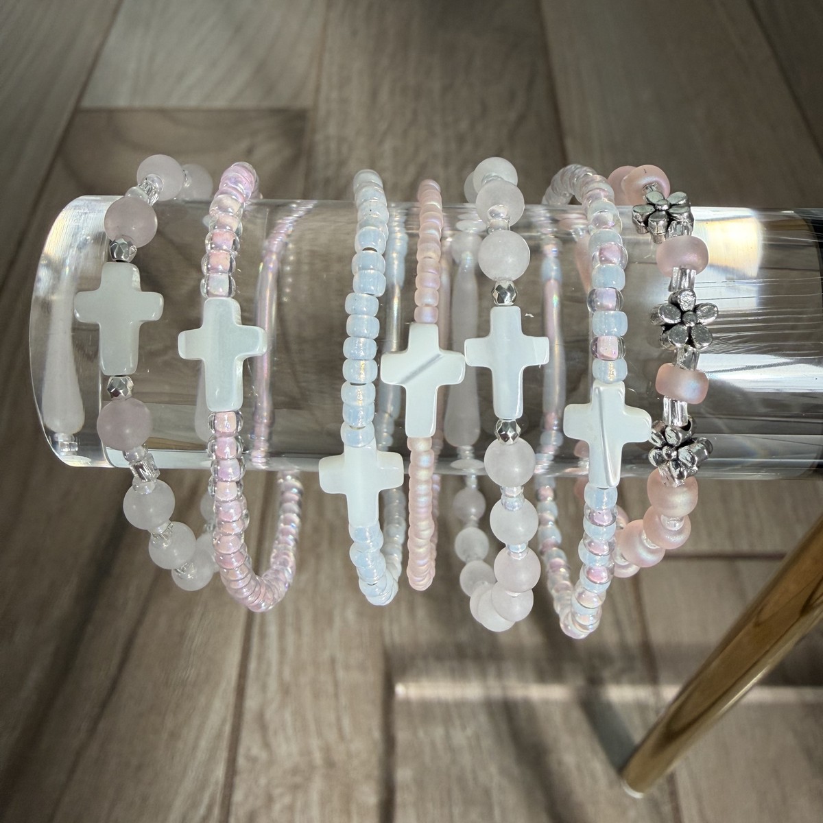 Kids' mother-of-pearl carved cross bracelet